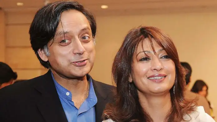 shashi tharoor and sunanda pushkar